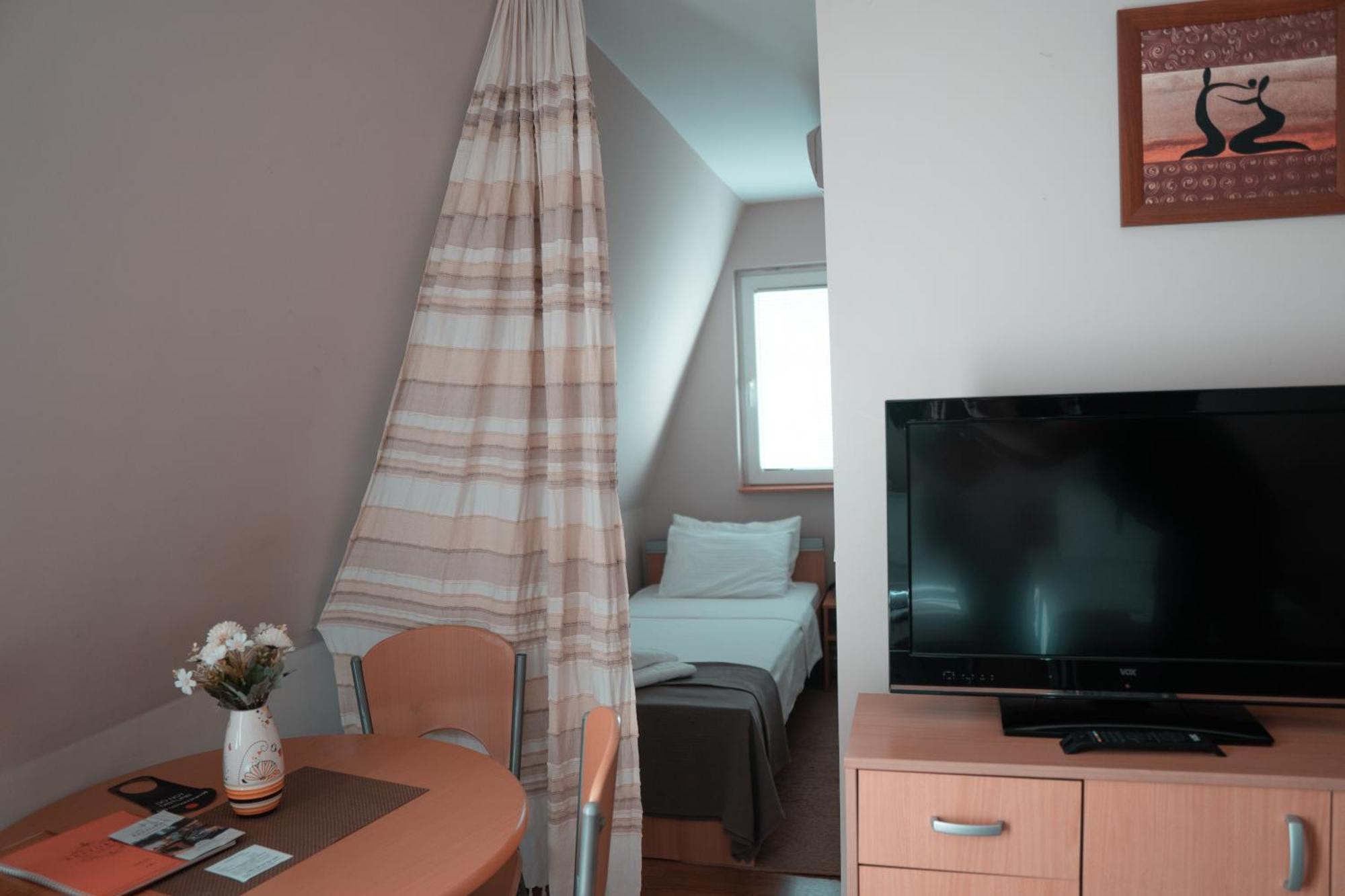 Hotel Topcider Belgrade Luaran gambar
