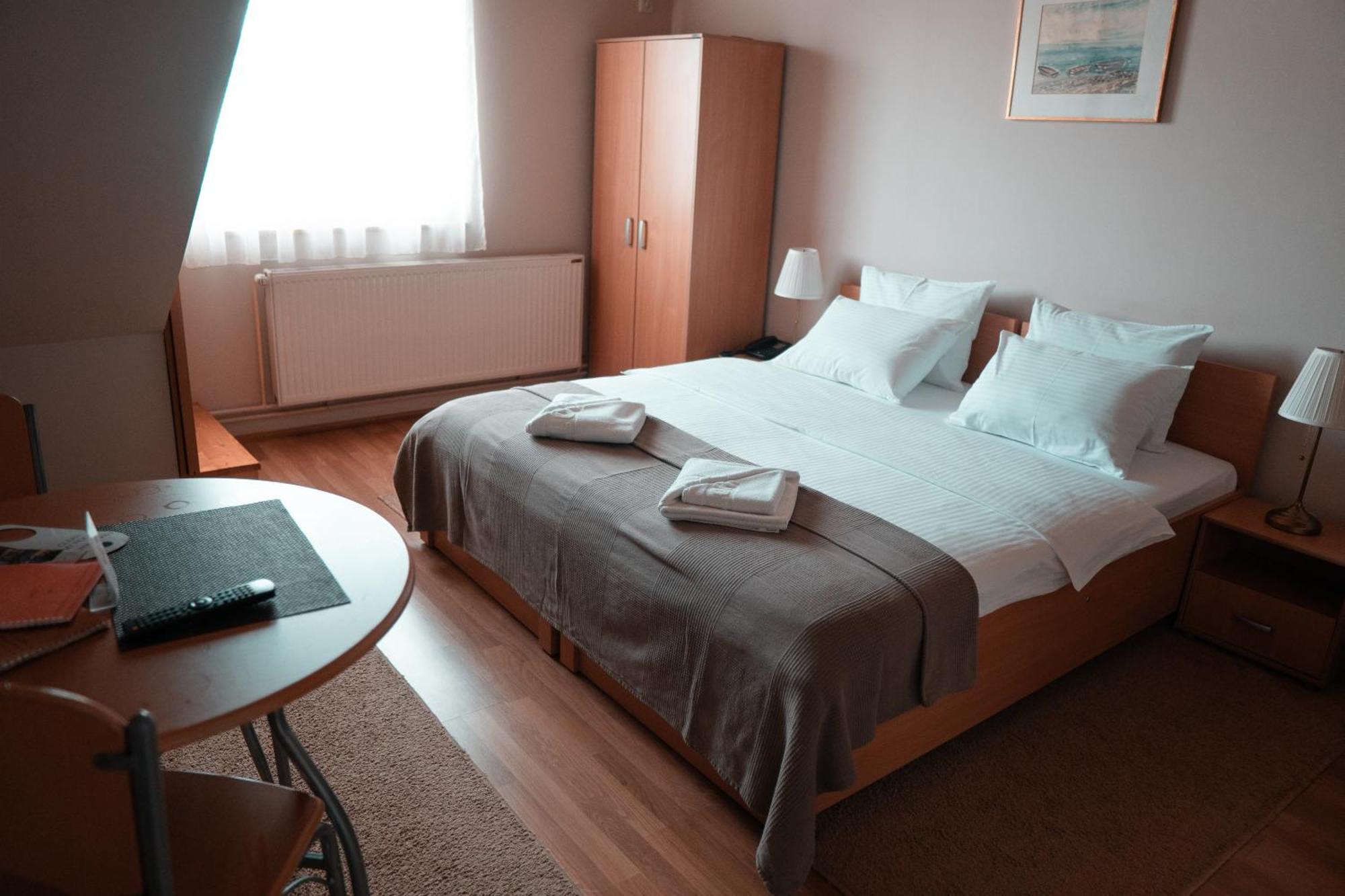 Hotel Topcider Belgrade Luaran gambar