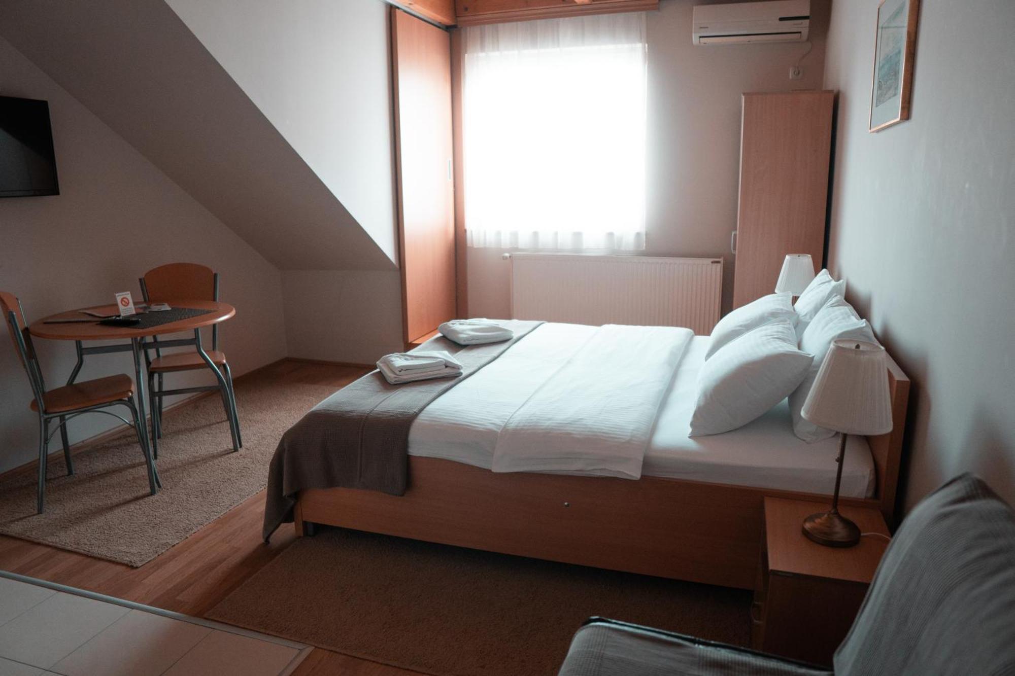 Hotel Topcider Belgrade Luaran gambar